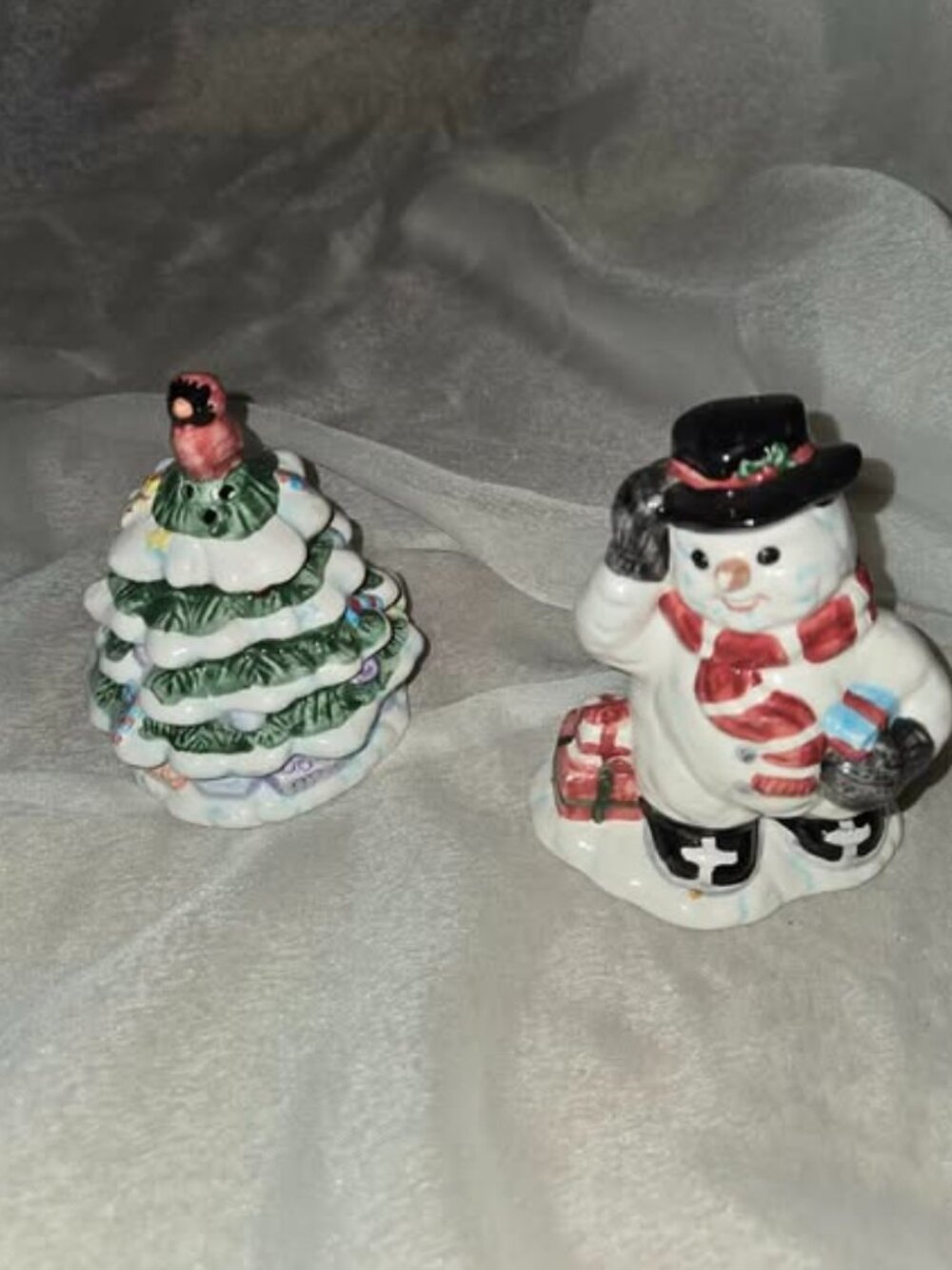 Fritz and Floyd Omnibus Chunky the Snowman Decorated Tree Salt Pepper Set 1994
